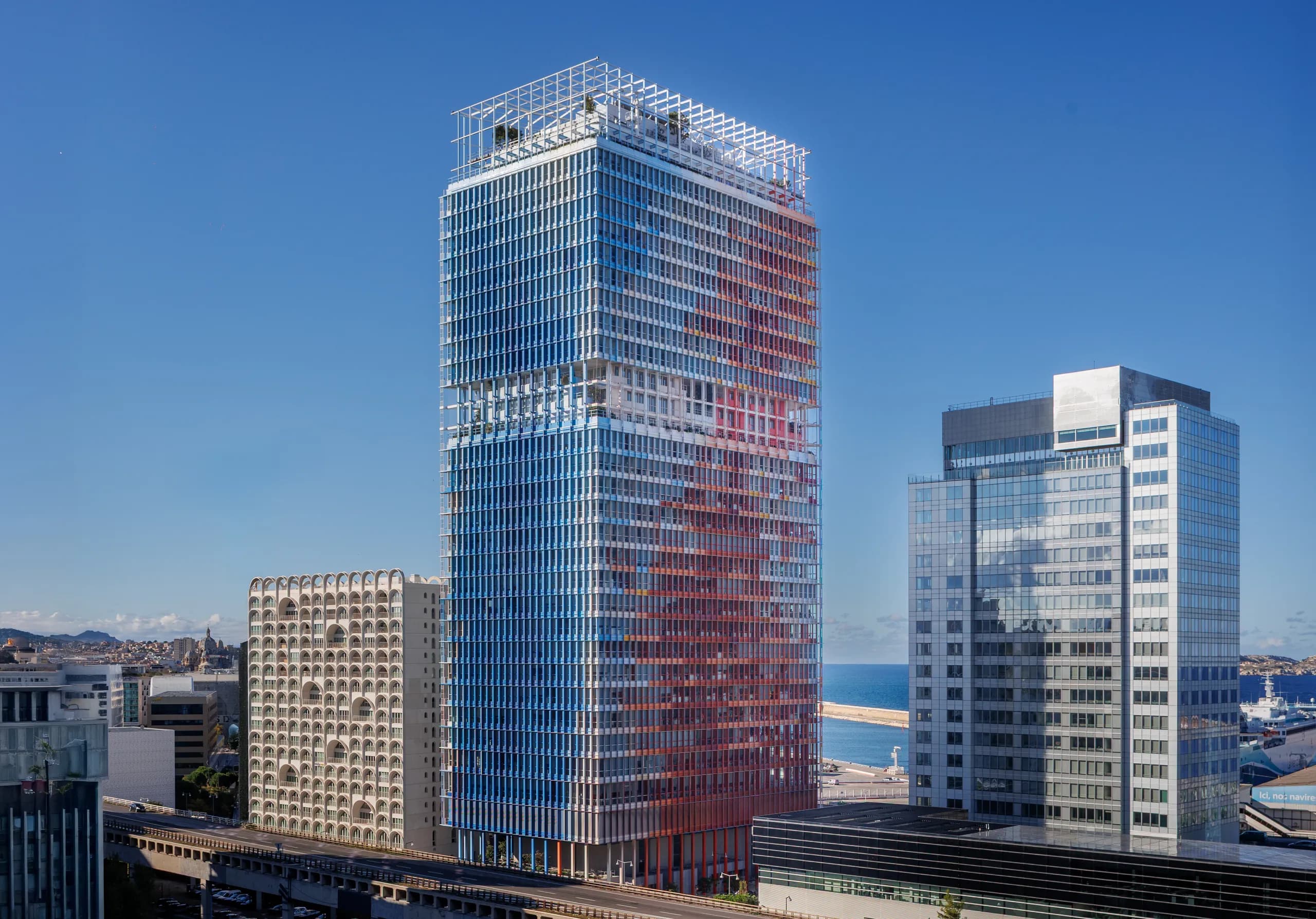 Tour CMA CGM, quartier Euroméditerranée Marseille — photographie architecture