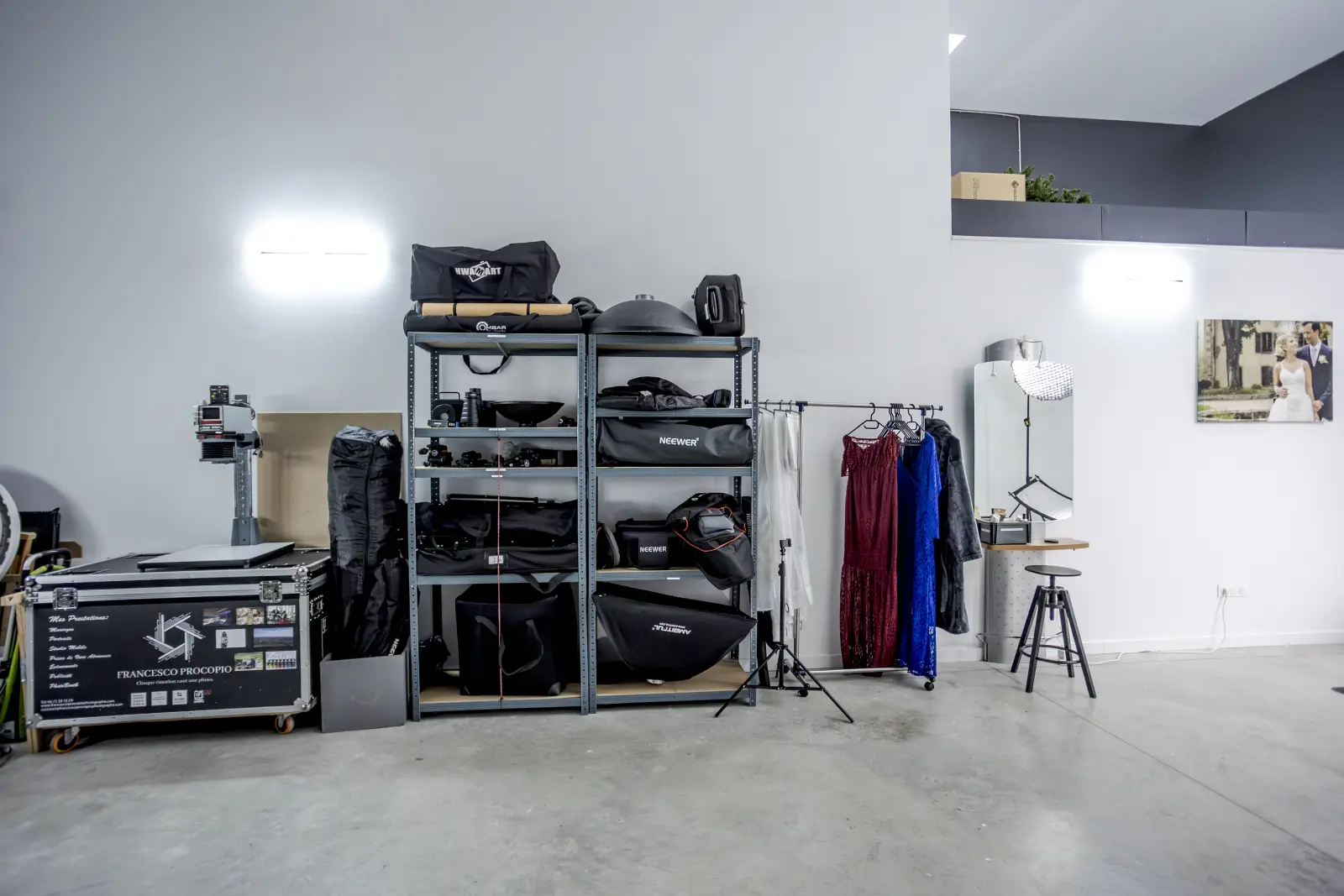 Zone de présentation et direction artistique en studio