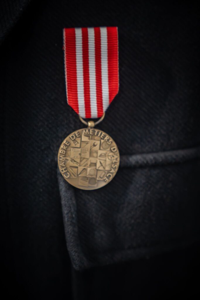 Inauguration à Fegersheim&nbsp;: une médaille d’honneur pour mon studio photo